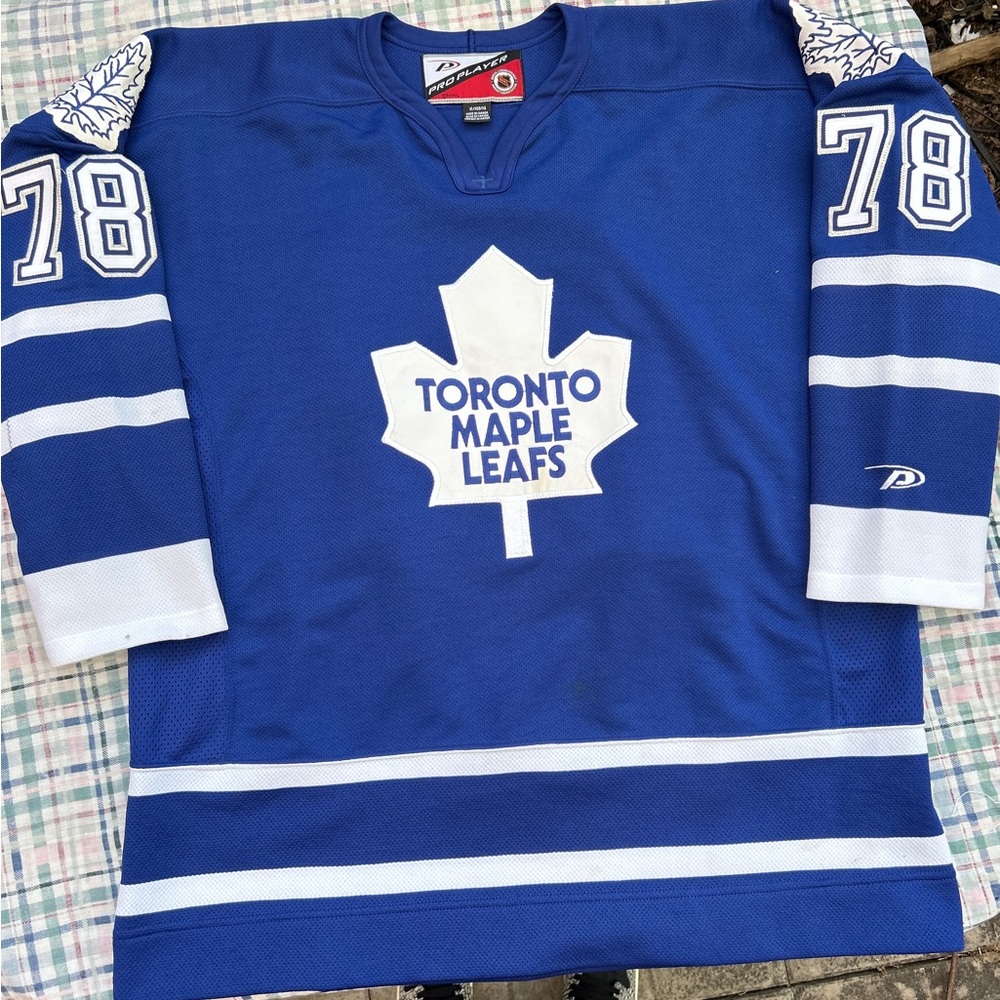 Pro Player Toronto Maple Leafs NHL Jersey 
Size XL
#78 fully stitched